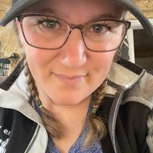 Meet your Posher, Sabrina